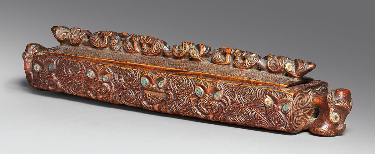 Treasure Box (Papahou), Wood, shell, Maori people 