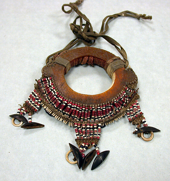 Necklace (Bakiha [?]), Tridacna shell, turtle shell, shell, glass beads, porpoise teeth, seeds, fiber, cloth, New Georgia Island (?) 