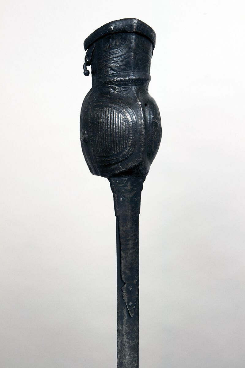 Gauntlet Sword (Pata), Steel, Indian