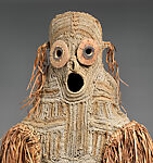 Body mask, Jakapit, Mulberry fiber, rattan, sago palm leaves, wood, pigment, Asmat people