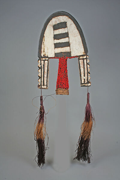 Head Crest (Nyamfaik), Ham or Koro artist, Wood, pigment, abrus seeds, fiber, Ham or Koro peoples