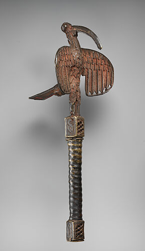 Idiophone with an áhianmwọ́rọ̀ (bird of prophecy)