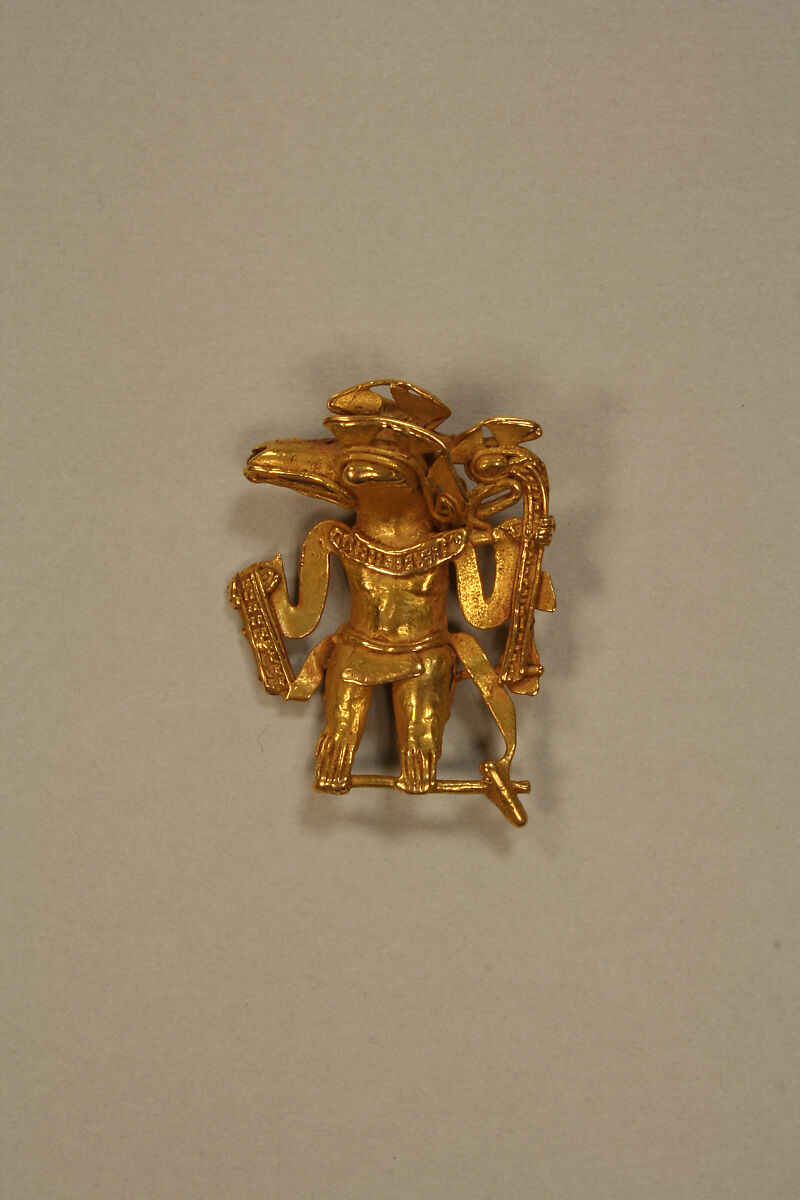 Bird Headed Pendant, Gold, Diquís 