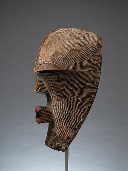 Kifwebe bakashi (female mask), Songye artist, Wood, pigment, Songye peoples