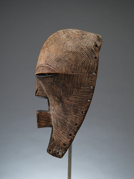 Kifwebe bakashi (female mask), Songye artist, Wood, pigment, Songye peoples