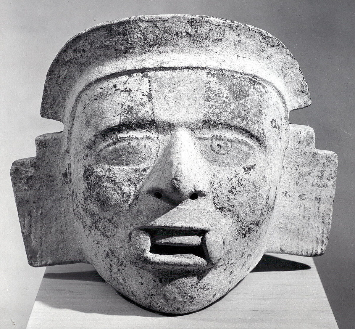 Deity Head, Ceramic, Eastern Nahua 