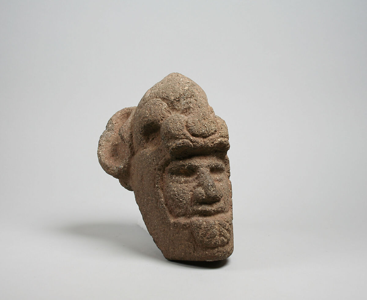 Hacha, Head, Andesite, pigment, Veracruz 