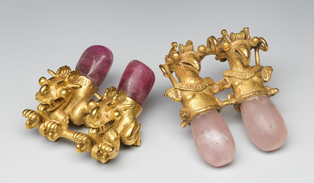 Double bird pendant, Gold, rose quartz, Coclé (Macaracas)