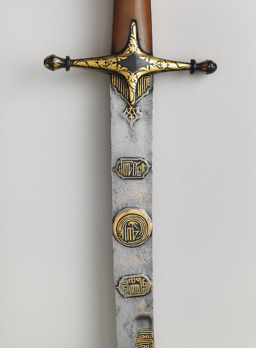 Saber (Kilij) with Scabbard, Steel, gold, horn (rhinoceros), wood, leather, Hilt, Turkish or North African; blade, Iranian