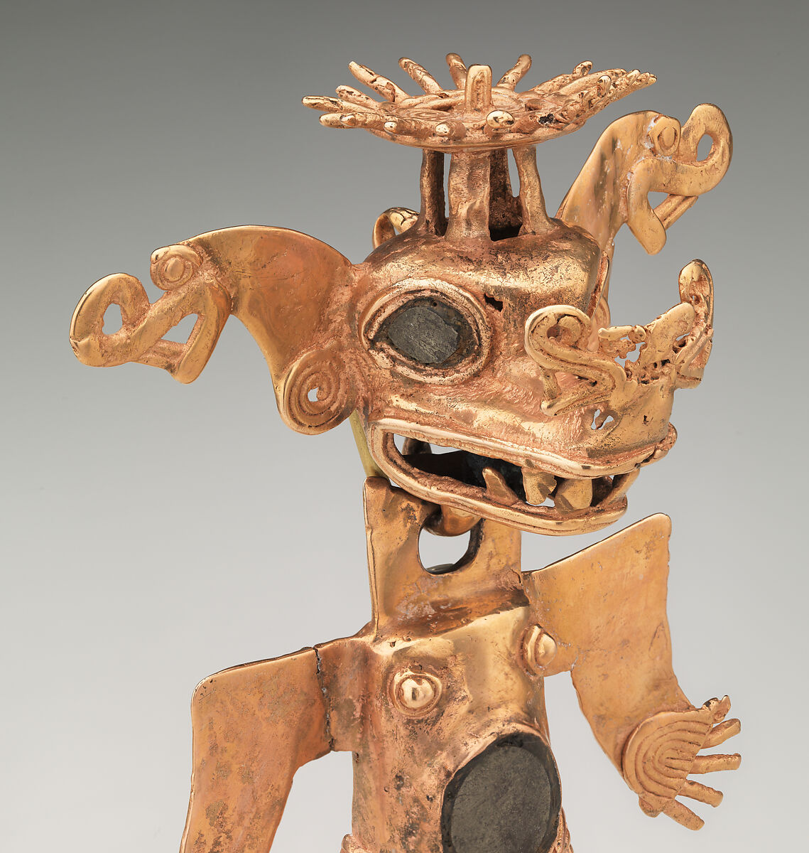 Crocodile-head figure pendant, Chiriquí artist(s), Gold (cast alloy), pyrite inlay, hematite, Chiriqui