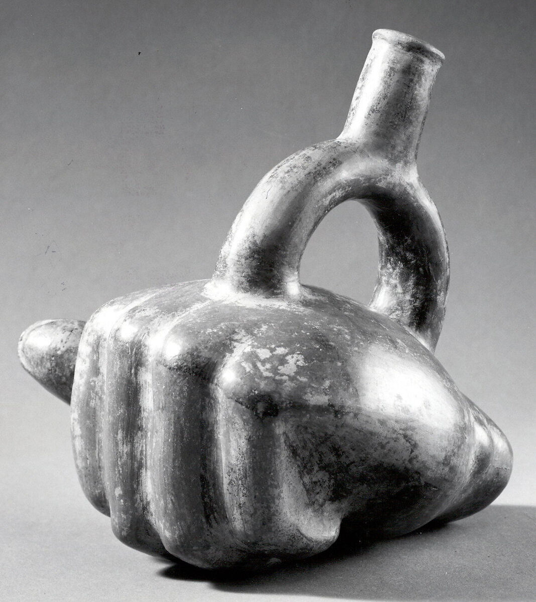 Stirrup Spout Bottle, Ceramic, pigment, Moche