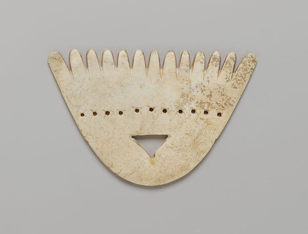 Shell Plaque (Barava), Tridacna shell, Solomon Islander 