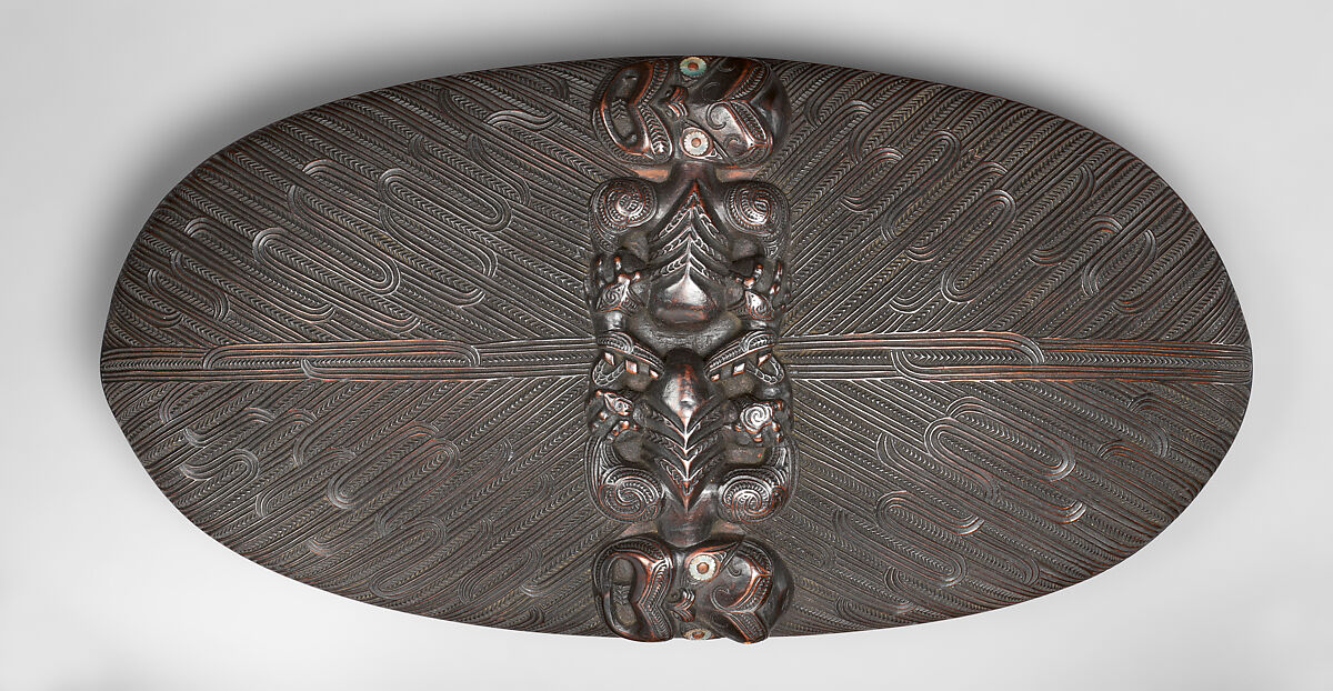 Waka huia (treasure box), Māori artist, Wood, shell (pāua), Maori people
