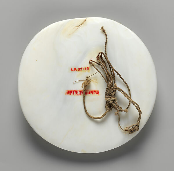 Pendant or Head Ornament (Kapkap), Tridacna shell, turtle shell, fiber, New Ireland