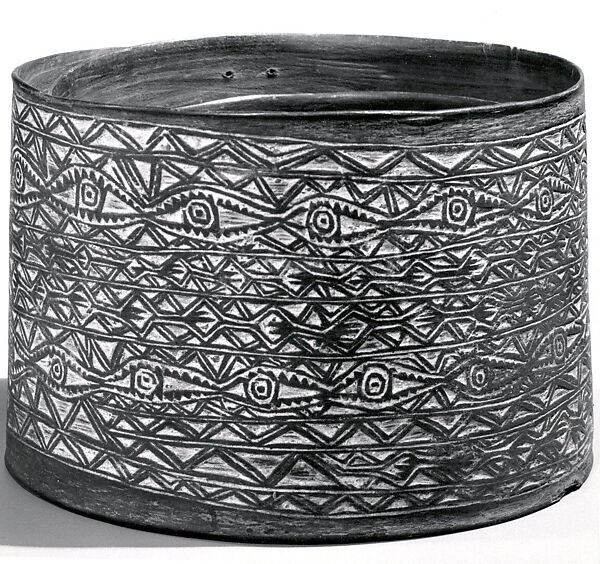 Bark Belt, Bark, lime, fiber, paint, Elema people