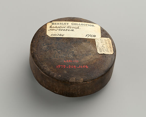 Ear Ornament, Wood, chambered nautilus shell, paint, New Georgia Island