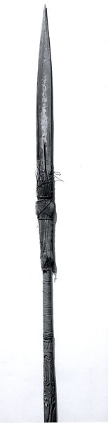 Spear, Wood, bamboo, fiber, fur, feathers, Kwoma people 