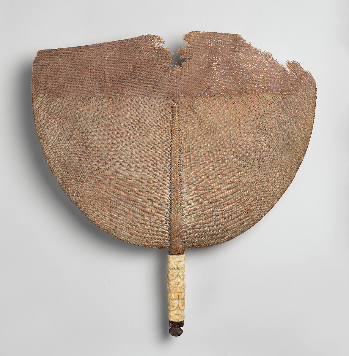 Tahiì (fan), Ènata artist, Wood, whalebone, fiber, Marquesan (Enata) people