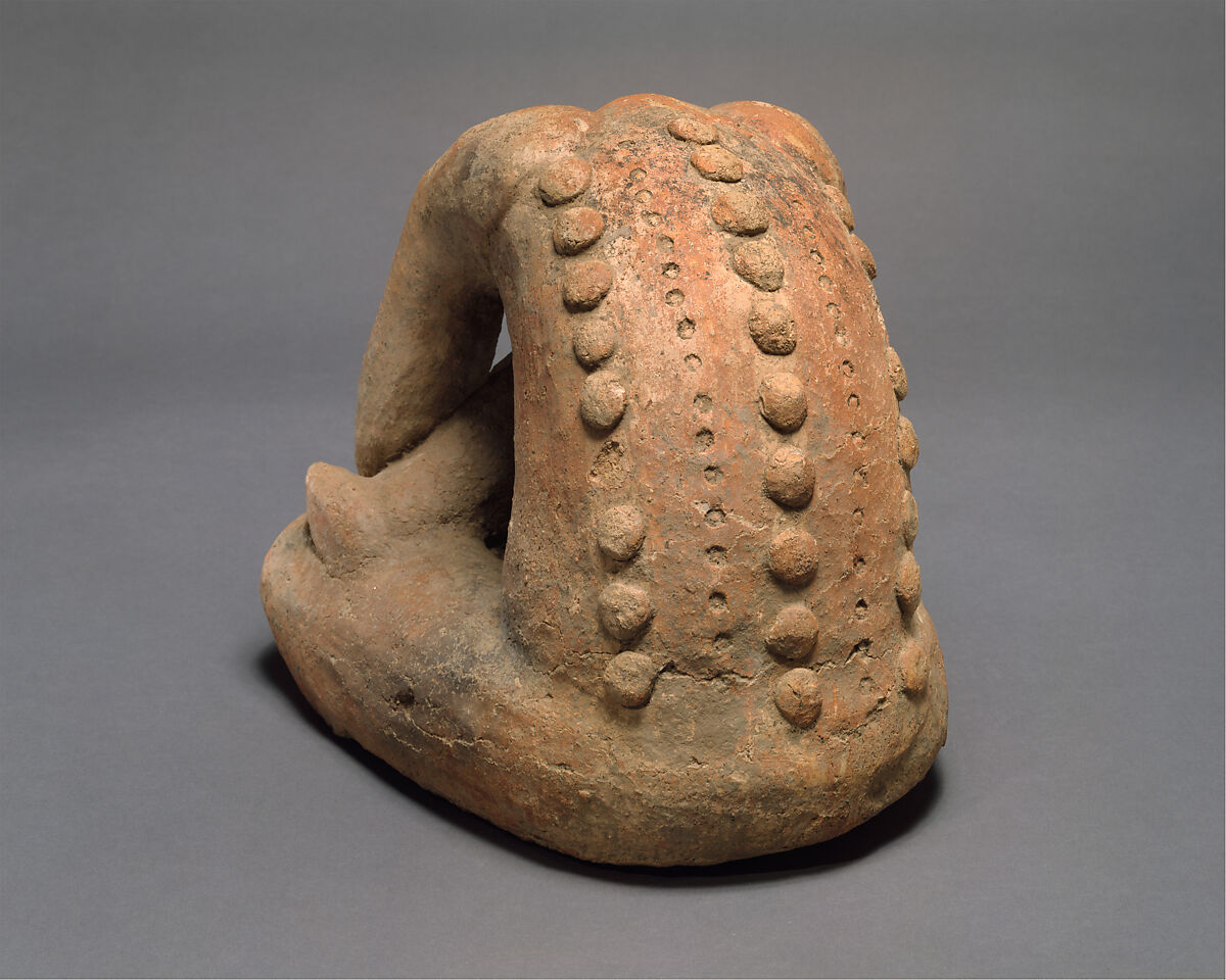 Seated figure, Middle Niger artist, Terracotta, Middle Niger civilization