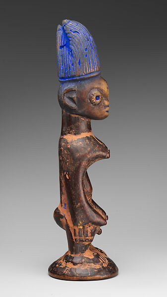 Twin Figure: Male (Ibeji), Oyo-Yoruba artist, Wood, camwood powder, blueing, Oyo-Yoruba peoples