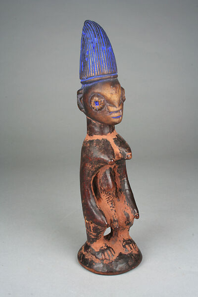 Twin Figure: Male (Ibeji), Oyo-Yoruba artist, Wood, camwood powder, blueing, Oyo-Yoruba peoples