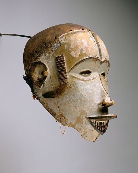 Mask (Okoroshi Oma), Igbo artist, Wood, cloth, pigment, Igbo peoples