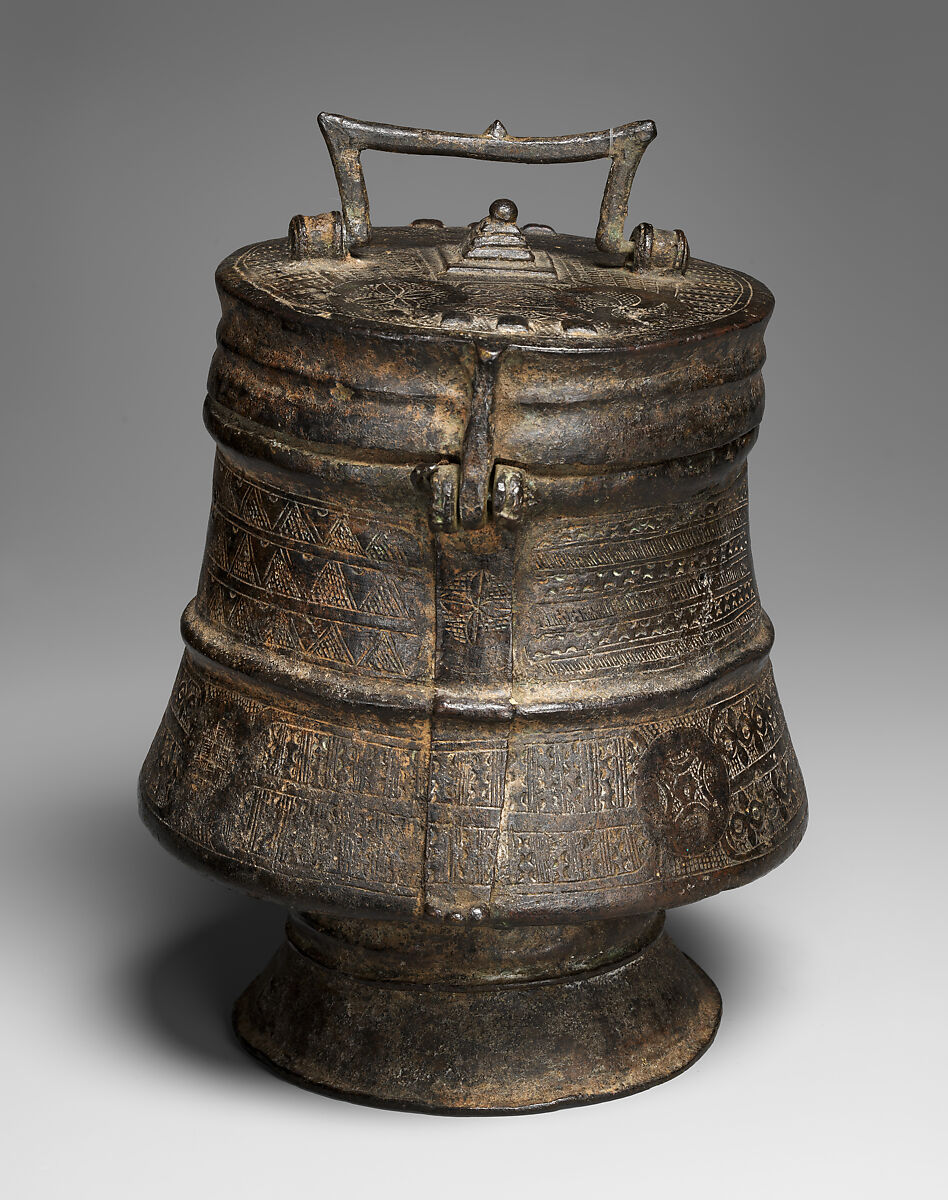 Kuduo vessel, Asante-Akan artist, Brass, pigment, Akan peoples, Asante