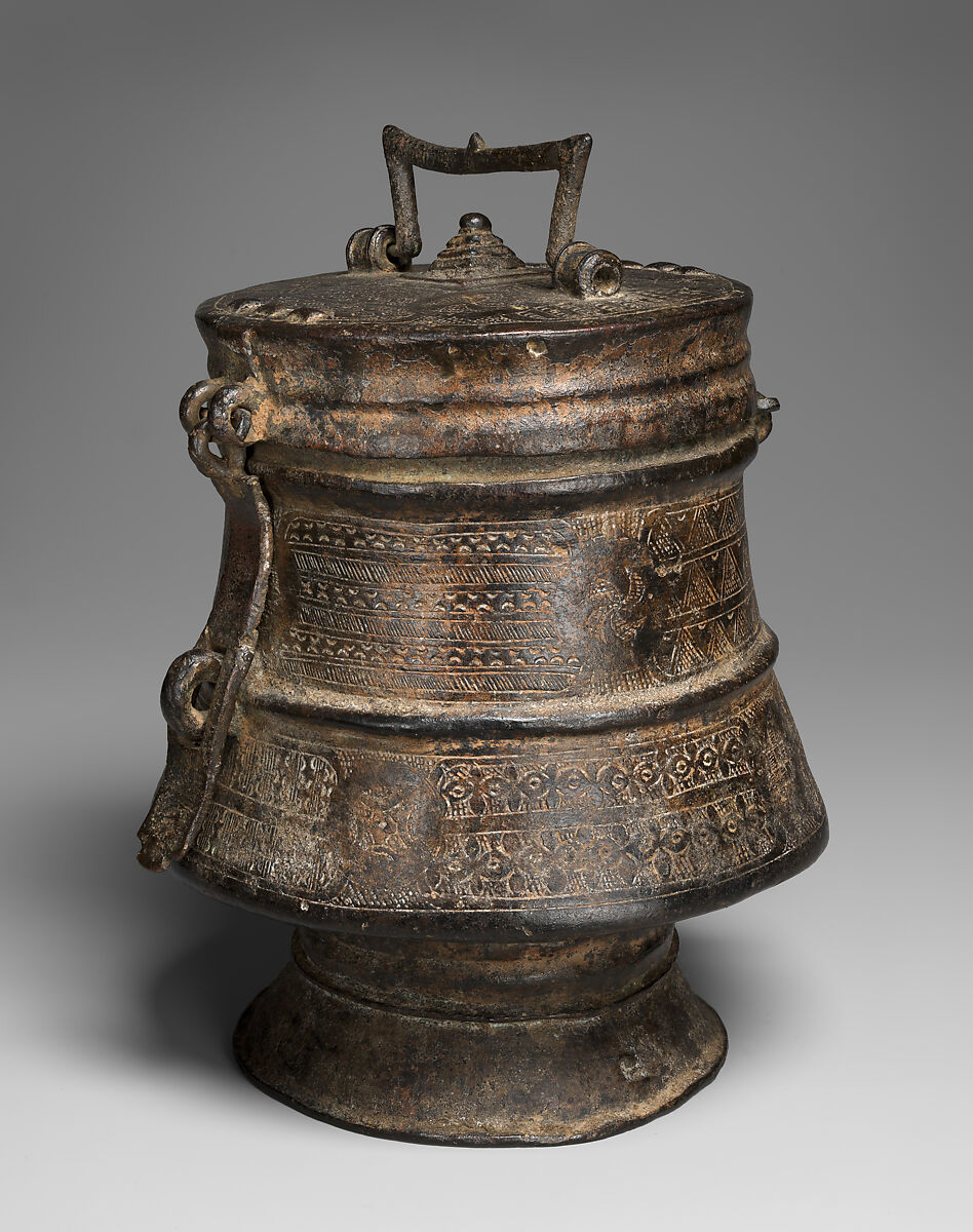 Kuduo vessel, Asante-Akan artist, Brass, pigment, Akan peoples, Asante