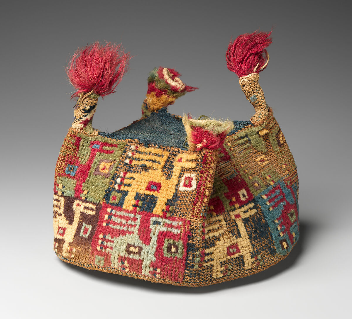 Four-Cornered Hat, Camelid hair, Wari