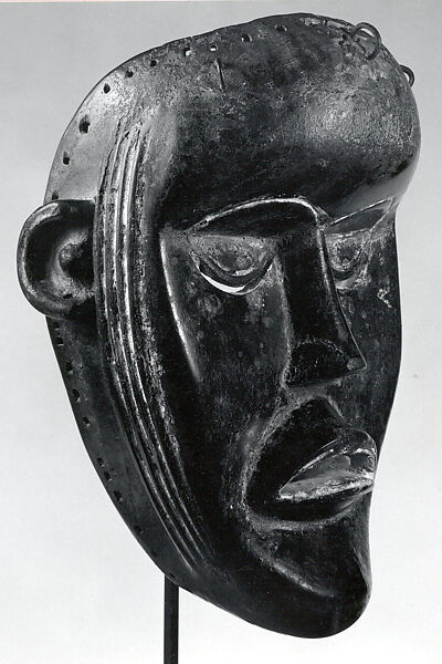 Face Mask, Wood, iron, pigment, Dan peoples 