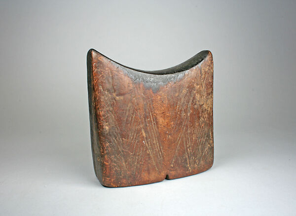 Headrest, Wood, Sidaama peoples (?) 