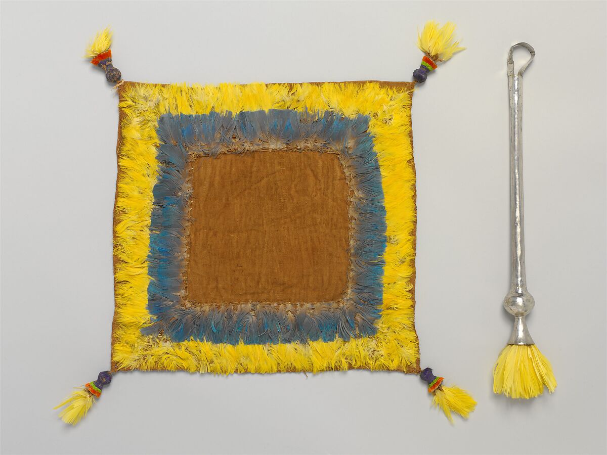 Square Cloth with Feathered Border, Feathers, camelid hair, cotton, wool, Chimú
