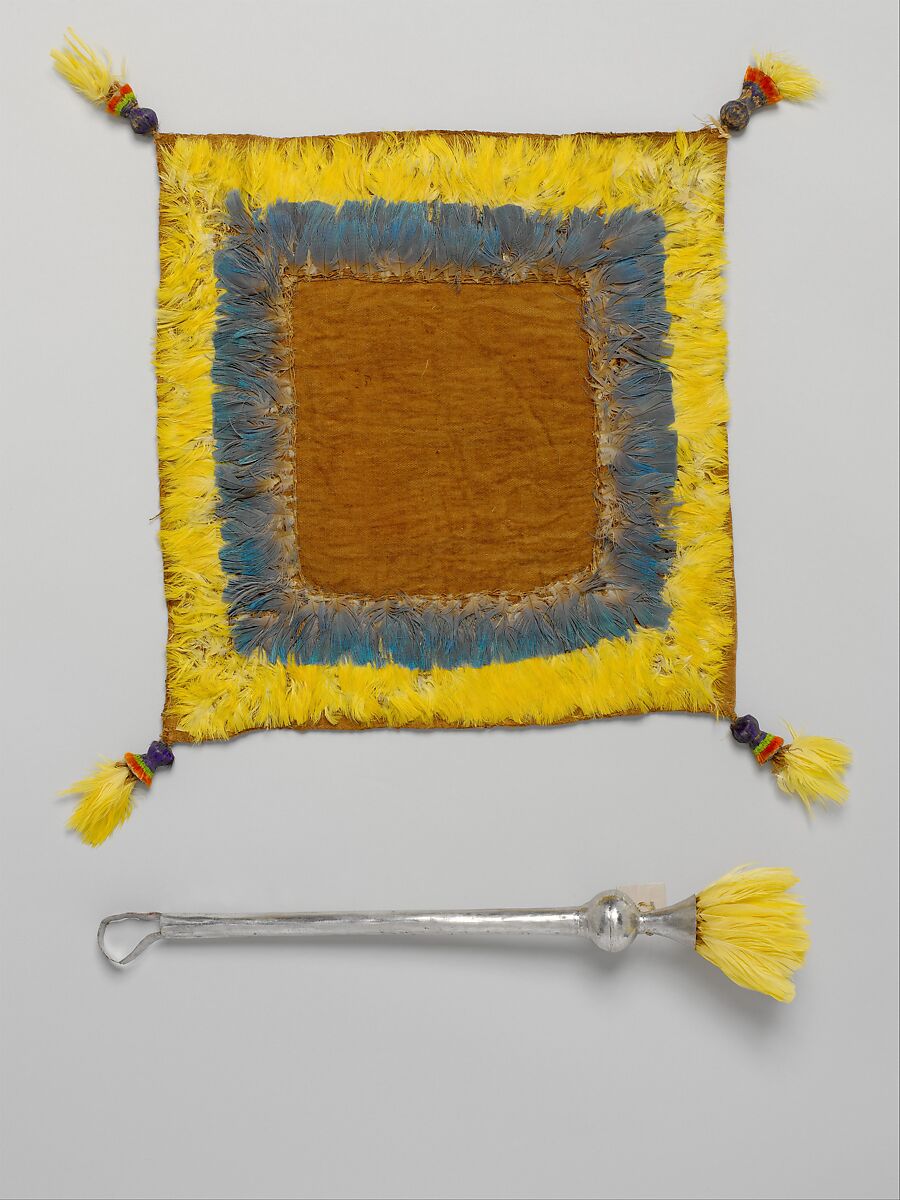 Square Cloth with Feathered Border, Feathers, camelid hair, cotton, wool, Chimú