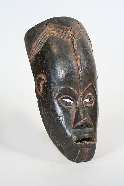 Face Mask, Master of Gonate (central Côte d&#39;Ivoire), Wood, iron, pigment 
