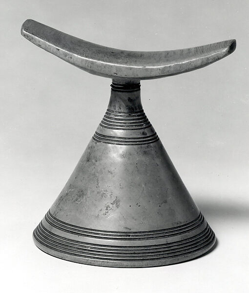 Headrest, Wood, Oromo peoples