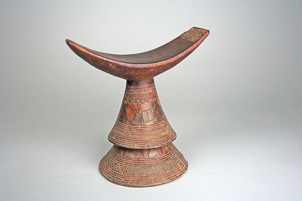 Headrest, Wood, pigment, Oromo peoples (?) 