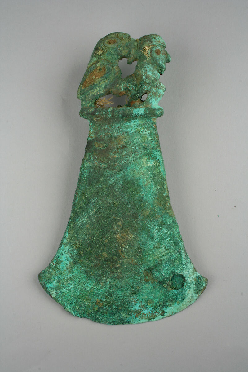 Ceremonial Knife (Tumi), Copper (cast), shell, Moche 