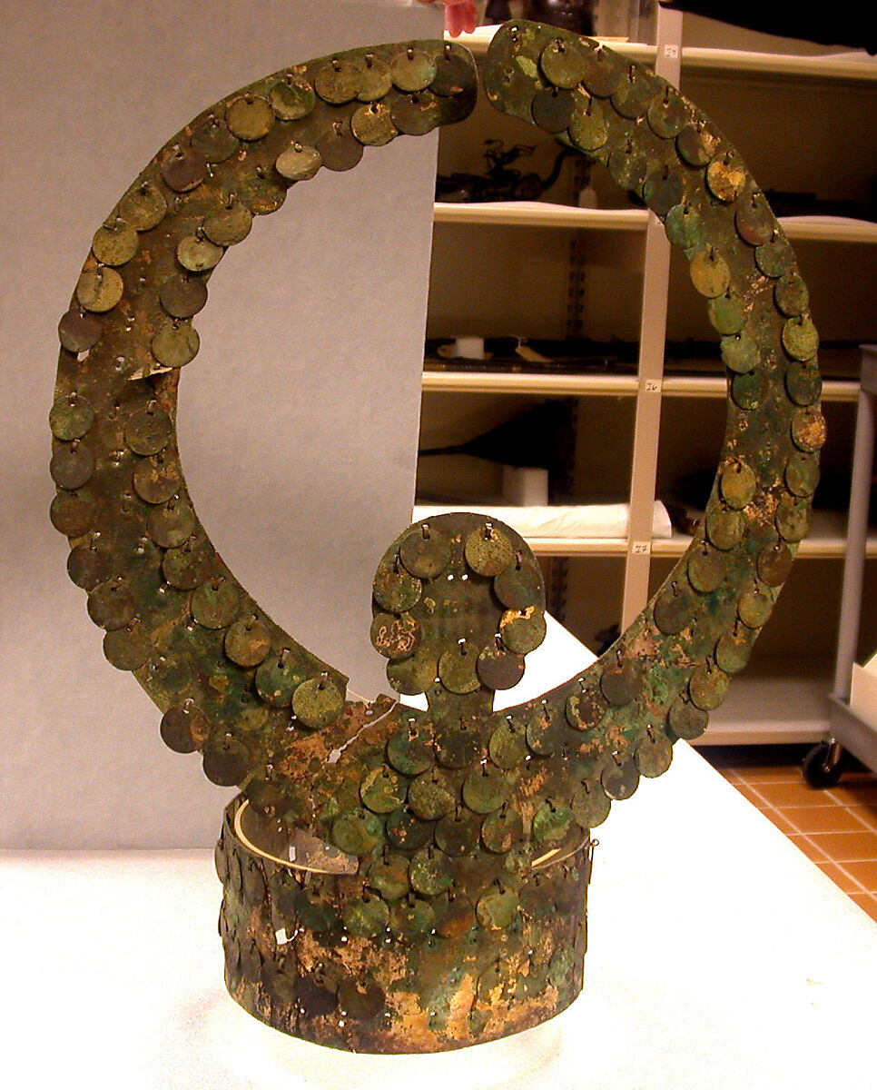 Crown with dangles, Vicús artist(s), Gilded copper, Vicús (?)