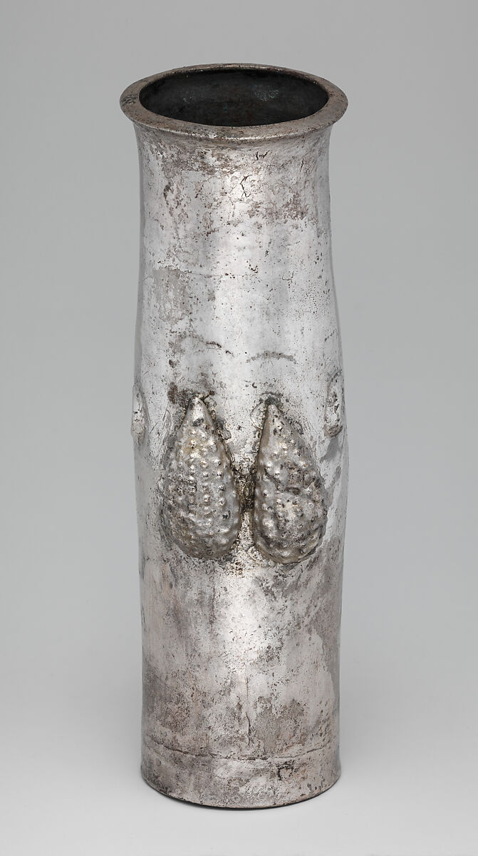 Beaker with face, Inca artist(s), Silver, Inca