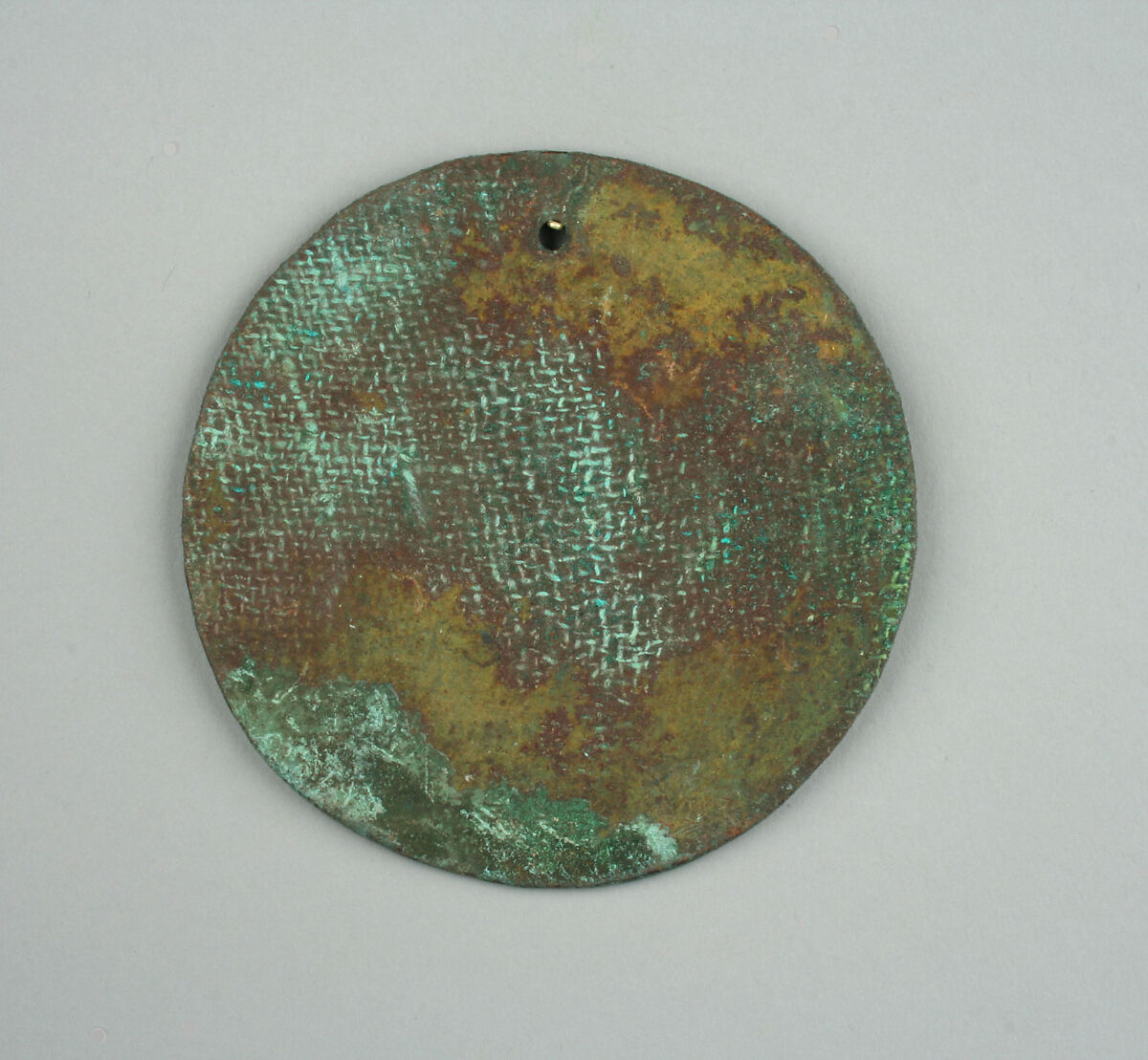 Round Plaque, Copper (hammered), gilt, Vicús 