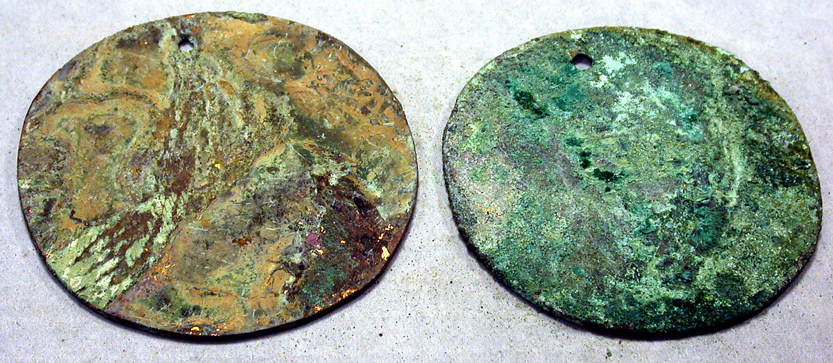 Round Plaque, Copper (hammered), gilt, Vicús