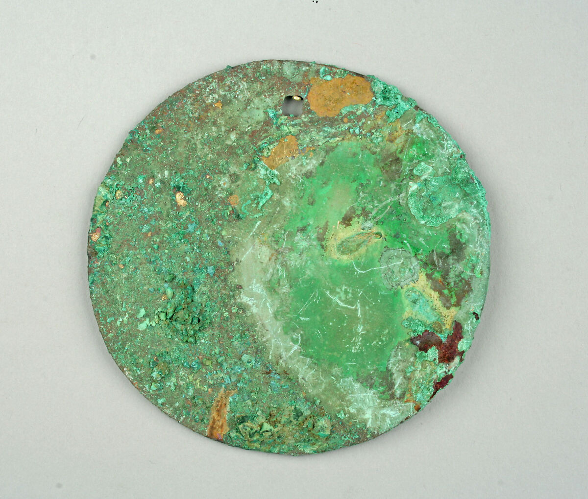 Round Plaque, Copper (hammered), gilt, Vicús 