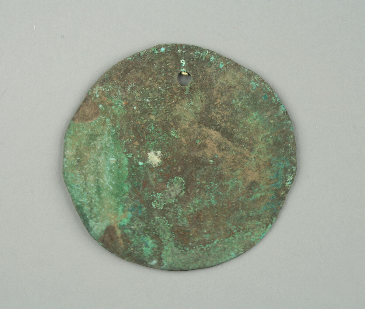 Round Plaque, Copper (hammered), gilt, Vicús 