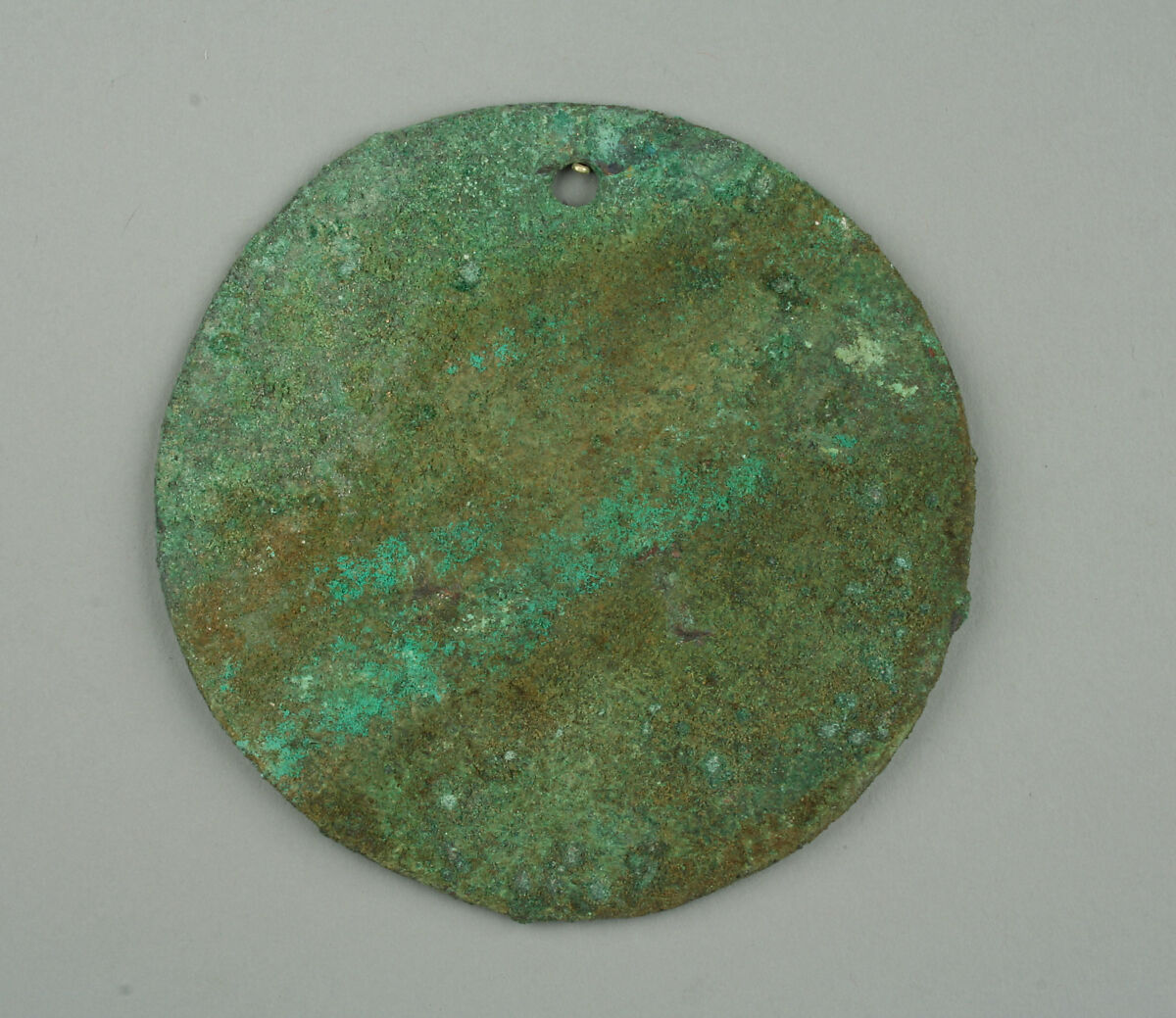 Round Plaque, Copper (hammered), gilt, Vicús 