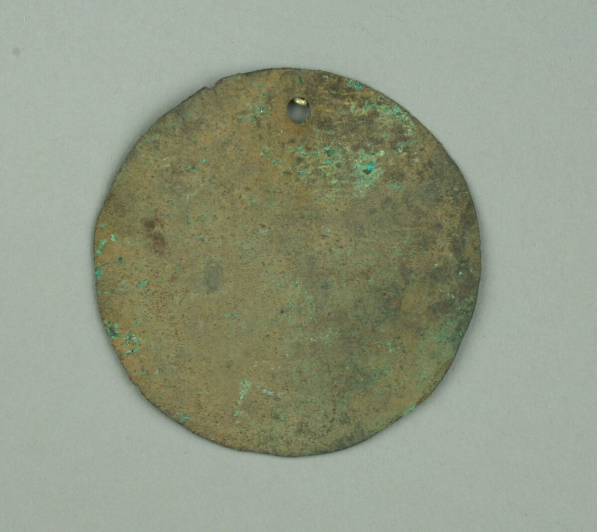 Round Plaque, Copper (hammered), gilt, Vicús 