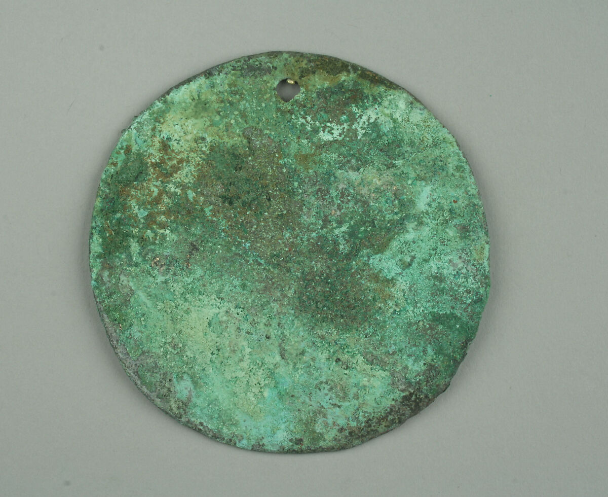 Round Plaque, Copper (hammered), gilt, Vicús 