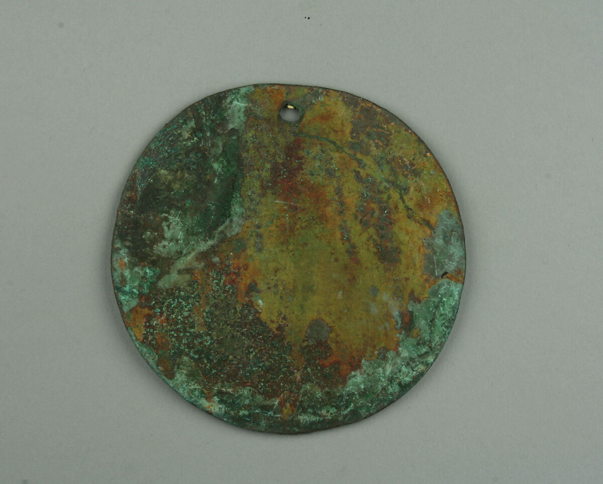 Round Plaque, Copper (hammered), gilt, Vicús 