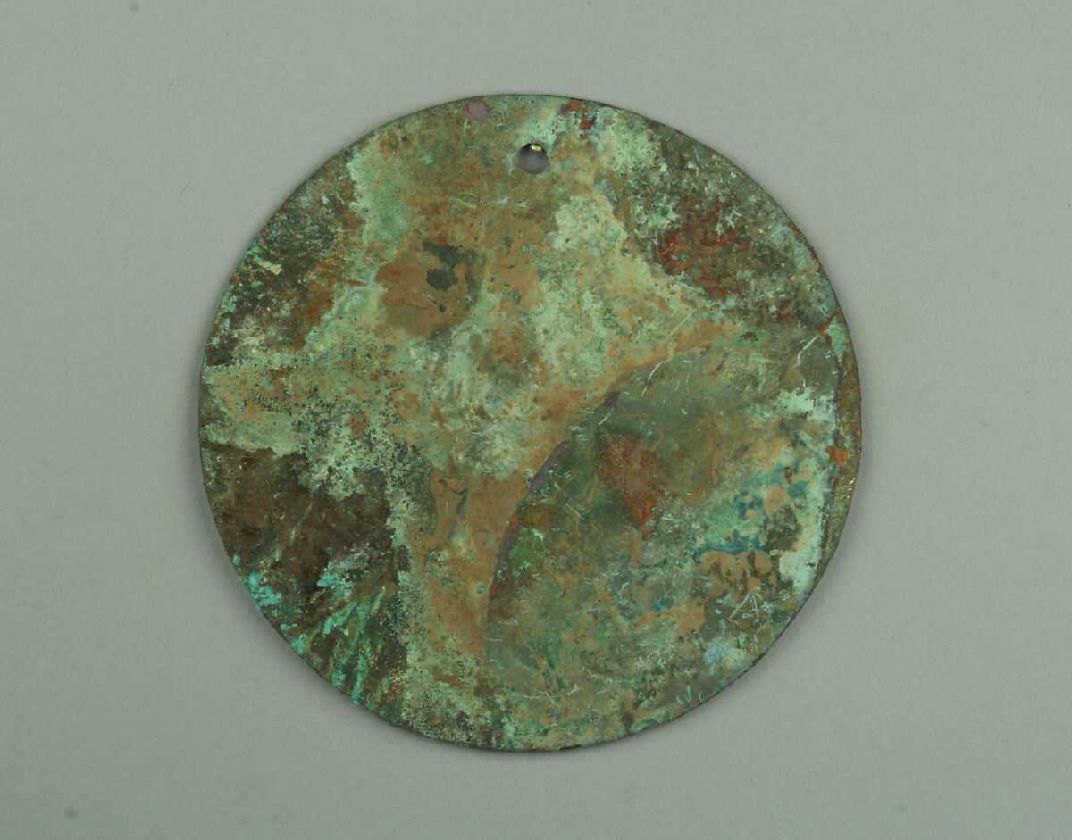 Round Plaque, Copper (hammered), gilt, Vicús 