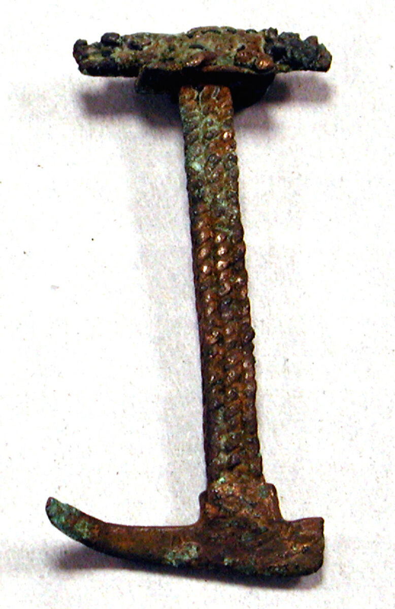 Copper Tumi with Alligator Figure, Copper (cast), Peruvian 