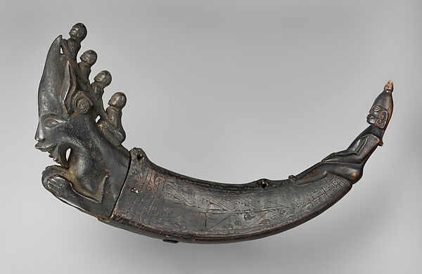 Naga morsarang (medicine horn), Toba Batak artist, Water buffalo horn, wood, Toba Batak 